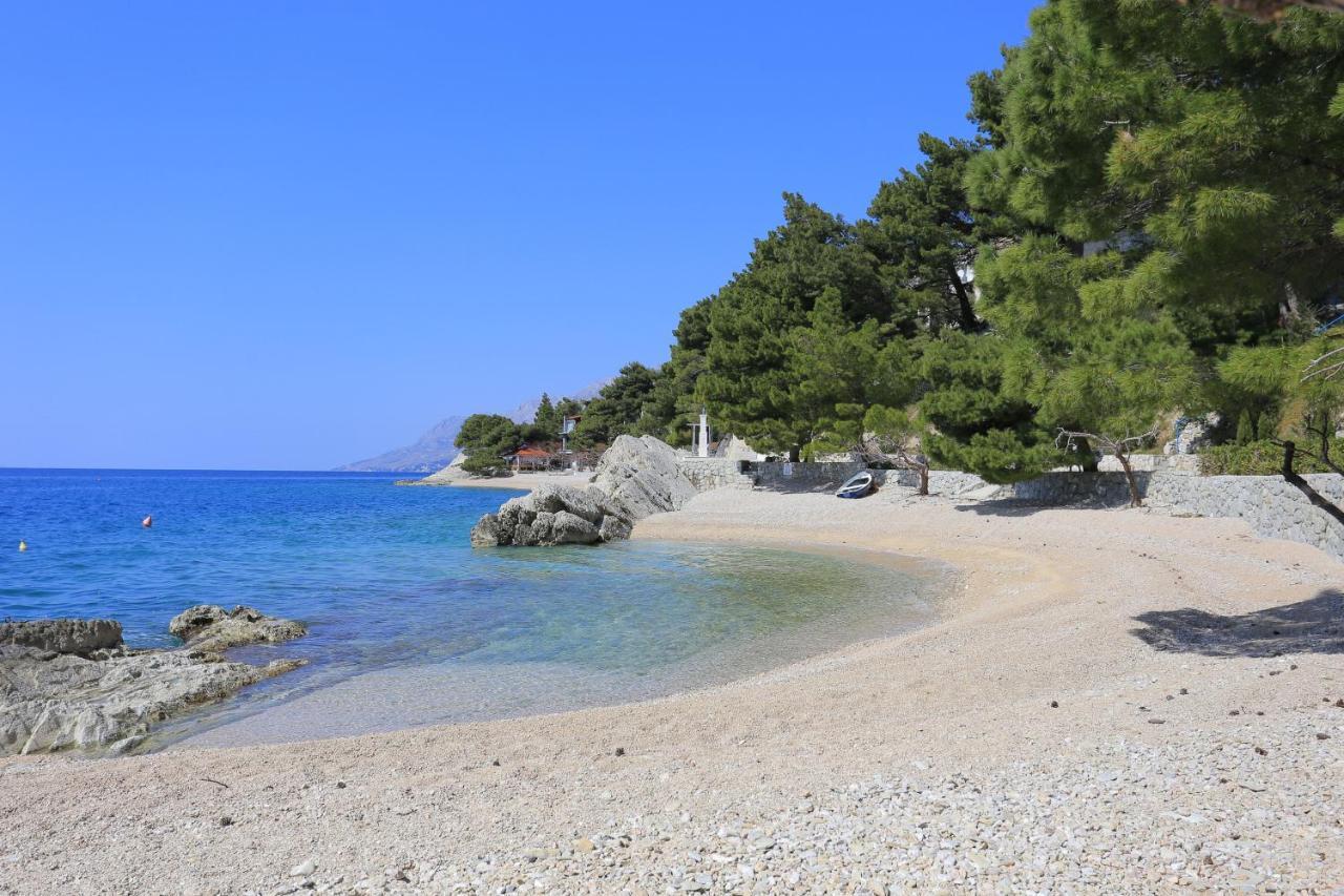 Apartments With A Parking Space Brela, Makarska - 6043 ภายนอก รูปภาพ