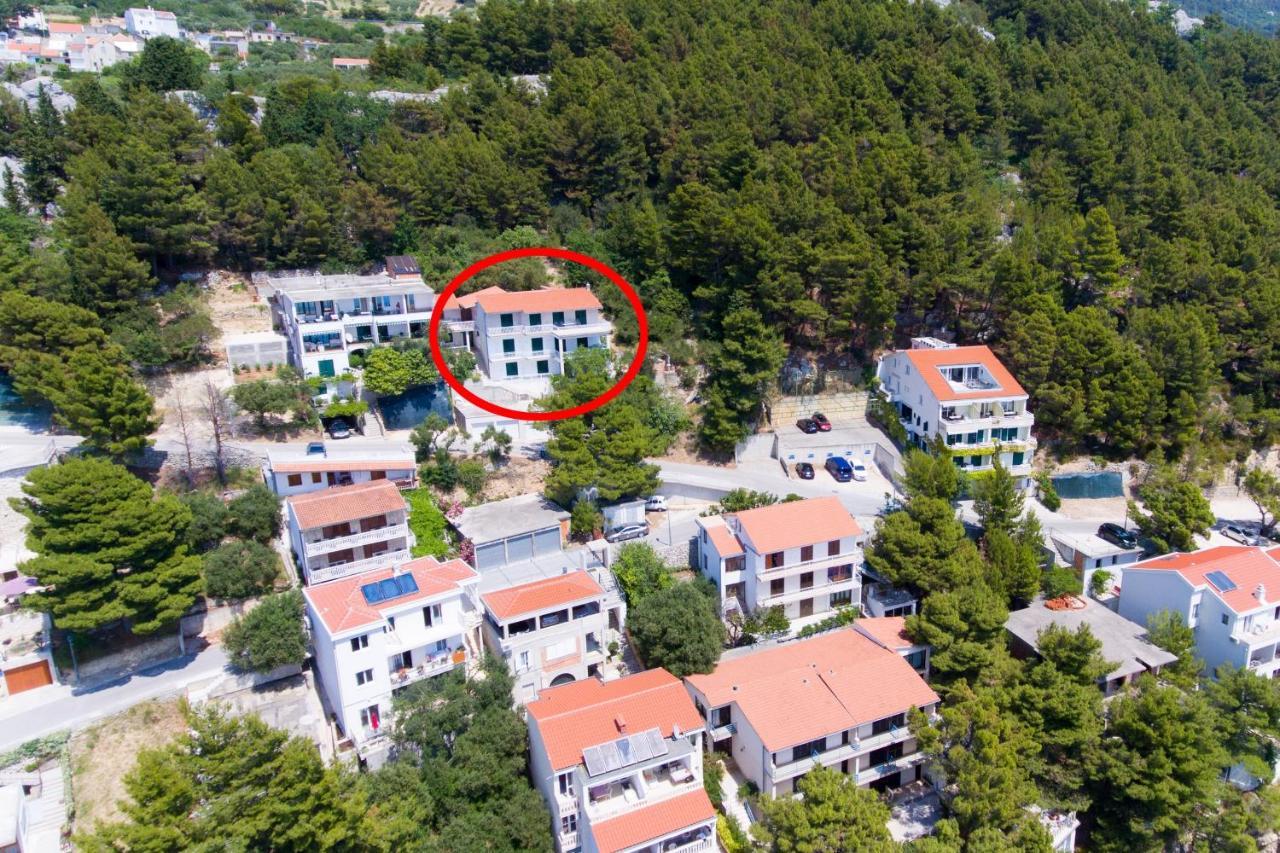 Apartments With A Parking Space Brela, Makarska - 6043 ภายนอก รูปภาพ