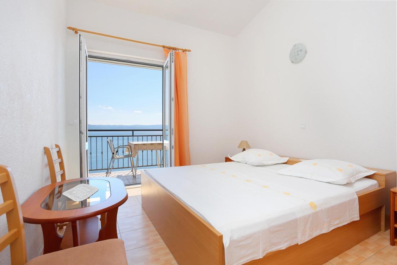Apartments With A Parking Space Brela, Makarska - 6043 ภายนอก รูปภาพ