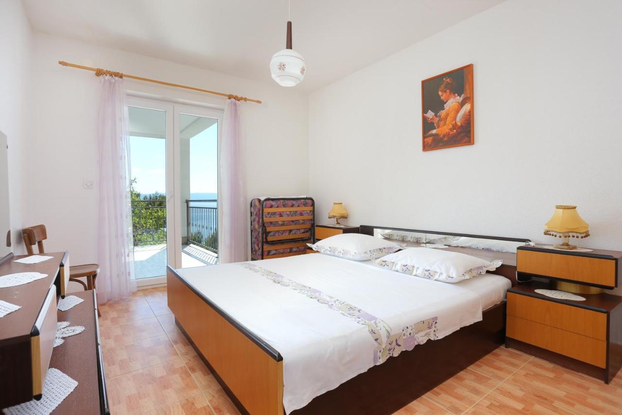 Apartments With A Parking Space Brela, Makarska - 6043 ภายนอก รูปภาพ